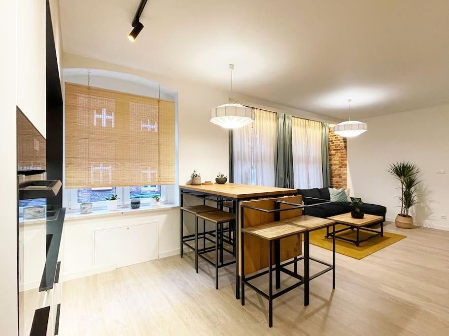 Nikiszowiec - Modern Silesian Apartment 卡托维兹 外观 照片
